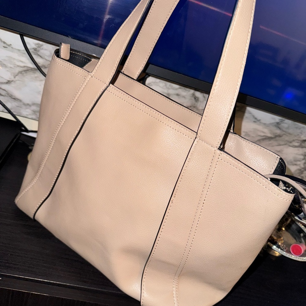 Elegant Tan Tote Bag